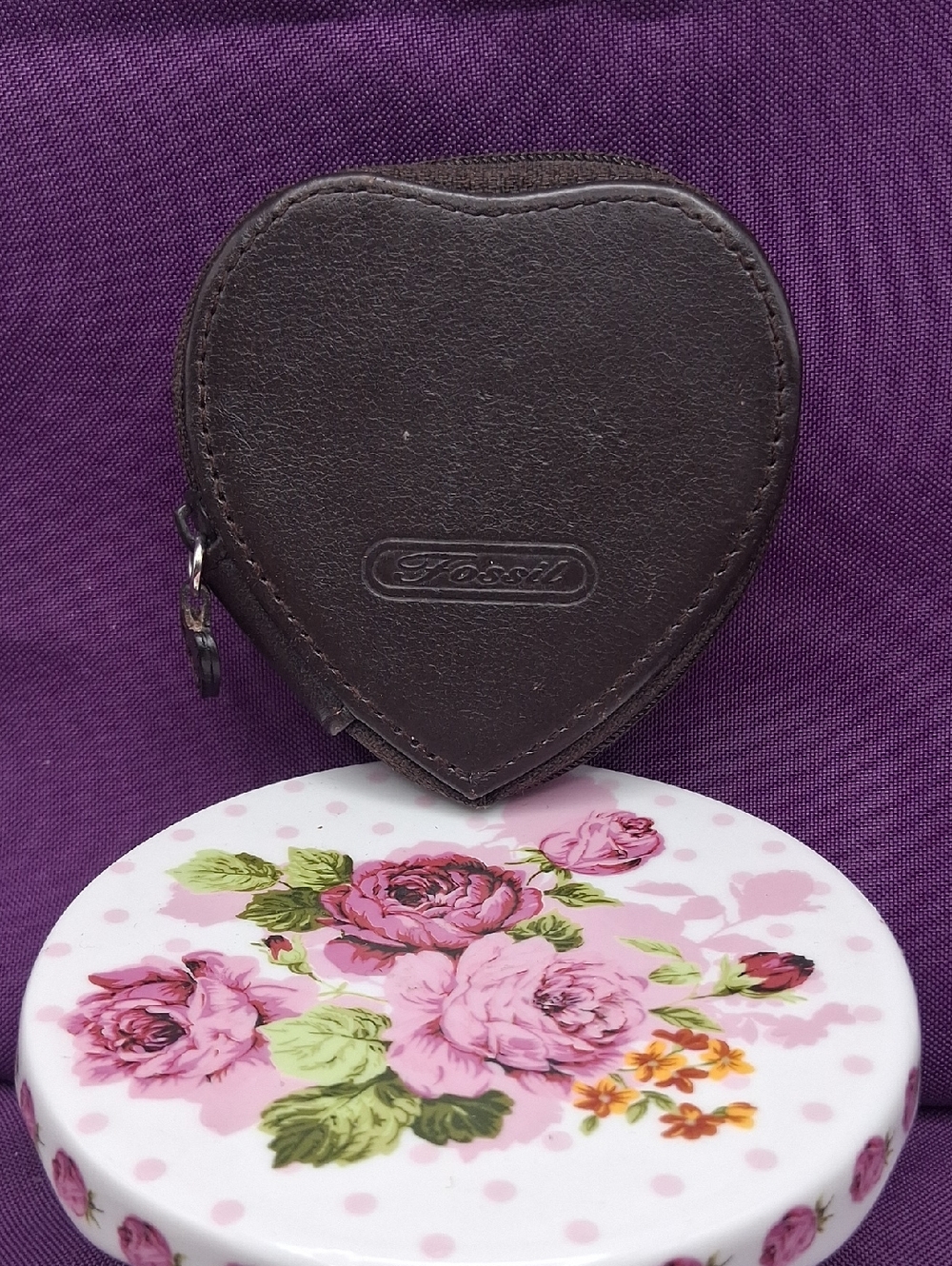Fossil Dark Brown Heart-Shaped Leather Coin Pouch/Sewing Kit